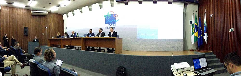 Foto Panel discussion at IBAMA EIA workshop 2019